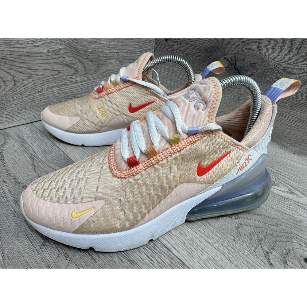 Nike Air Max 270 Womens Size 7 US Washed Coral Laser Orange Running Shoe Sneaker